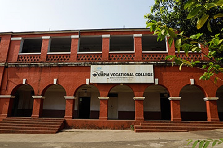 https://cache.careers360.mobi/media/colleges/social-media/media-gallery/14586/2019/5/6/Campus view of KMPM Vocational College Jamshedpur_Campus-view.jpg